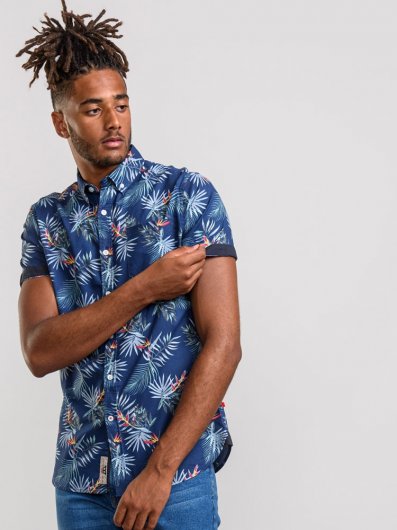 REUBEN-D555 Short Sleeve Hawaiian Leaf Print Button Down Shirt